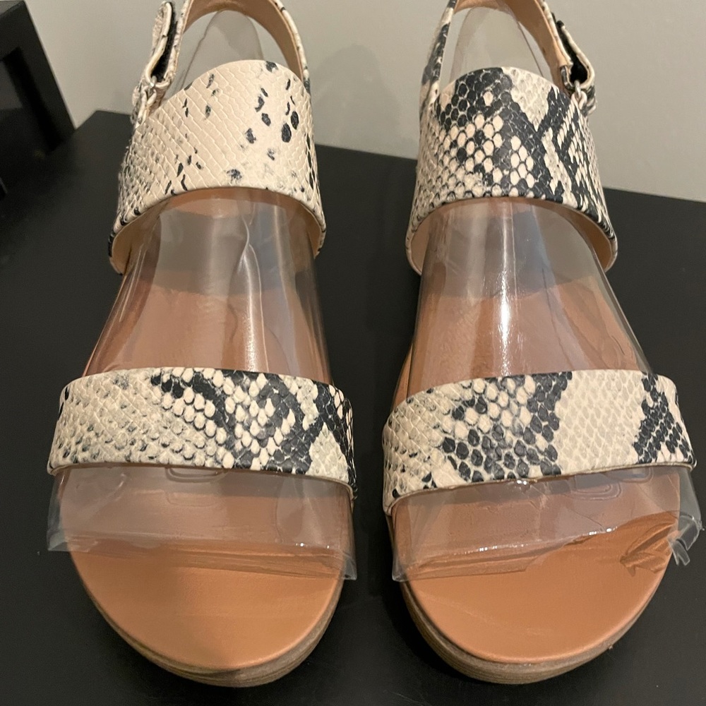 Steve Madden Snakeskin Sandals Size 10